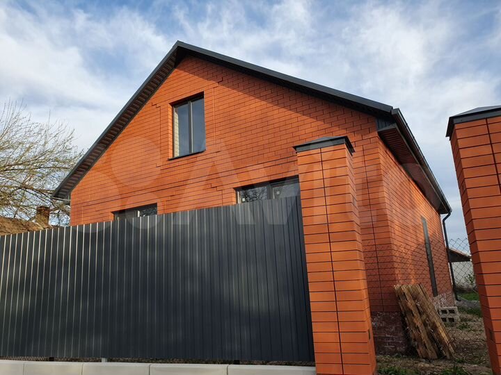 Дом 74,3 м² на участке 6 сот.