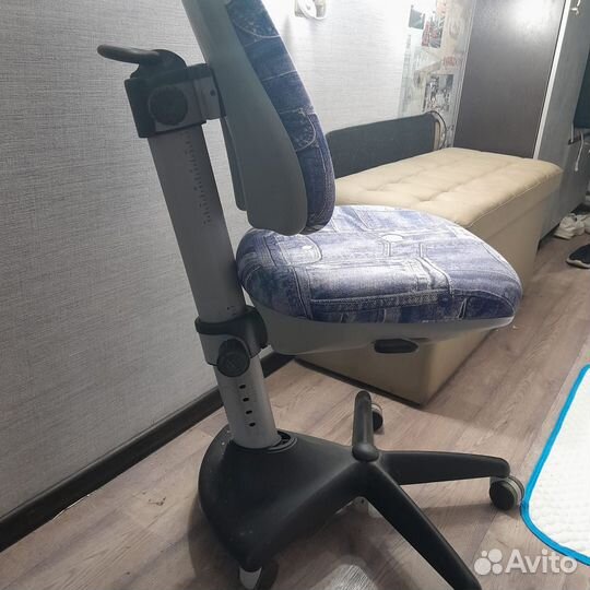 Компьютерное кресло ортопедическое детское