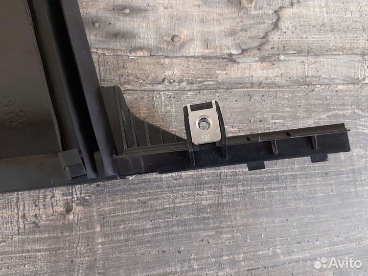 Уголок двери Skoda Kodiaq