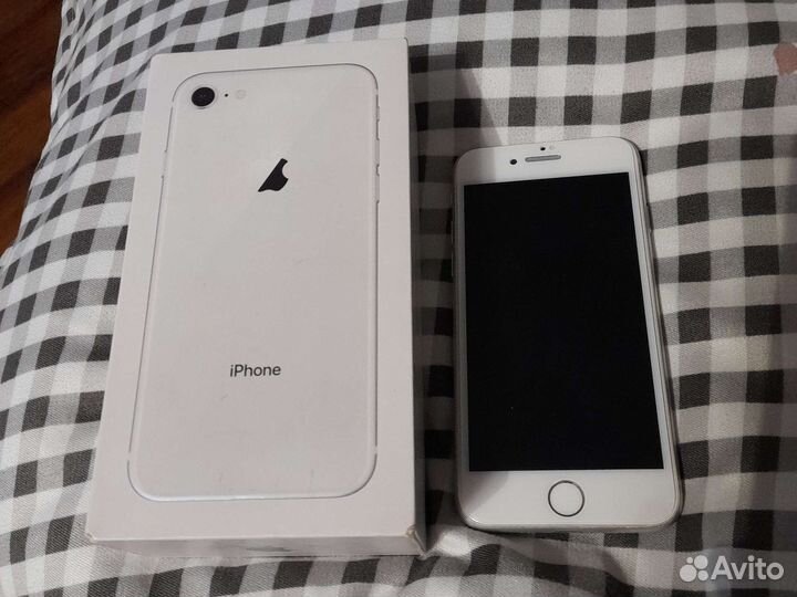 iPhone 8, 256 ГБ