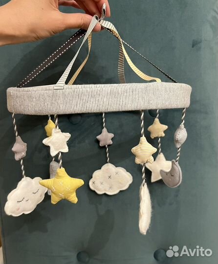 Мобиль на кроватку из фетра