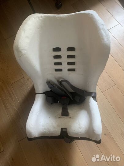 Автокресло Chicco Artsana Universal 0-18 кг