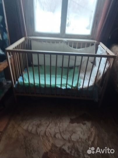 Детская кроватка