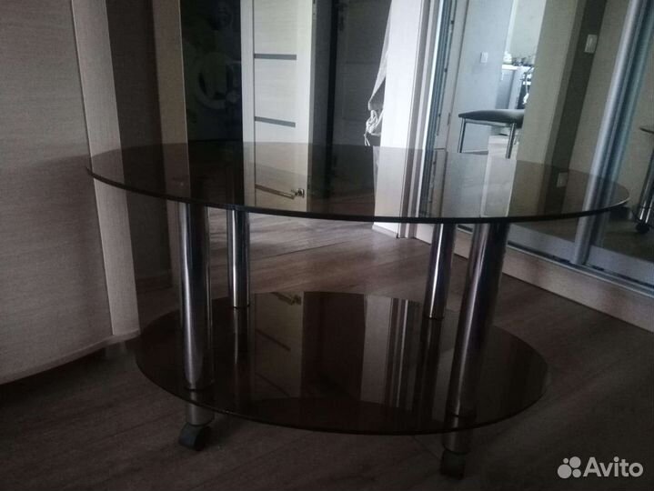 Стеклянная тумба, журнальный столик