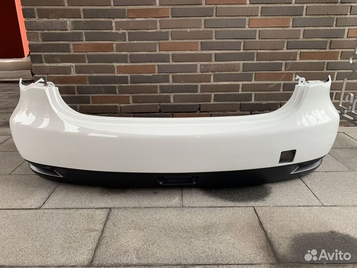 Бампер задний Nissan Almera G15 2012-2018 белый