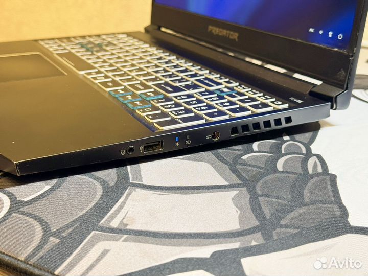 Acer Predator Triton 300 / GTX 1060 / i5-9300H