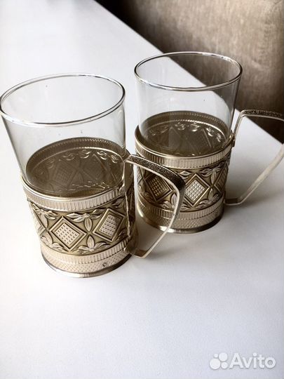 Подстаканники со стаканами