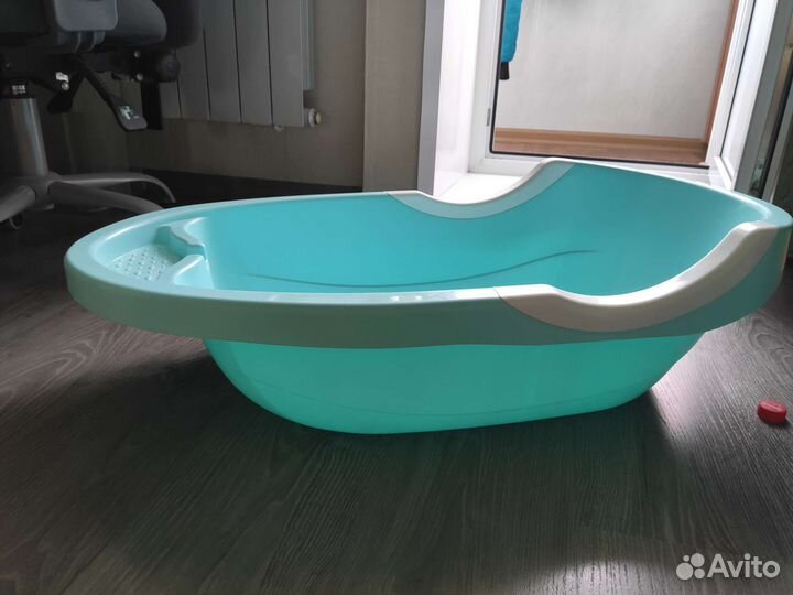 Ванночка для купания с горкой