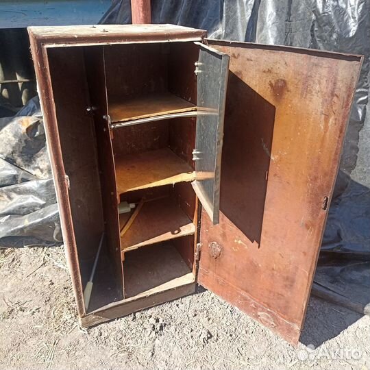 Оружейный сейф