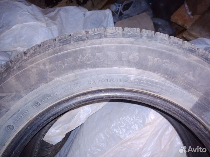 Nokian Tyres Hakkapeliitta R 215/65 R16 102R