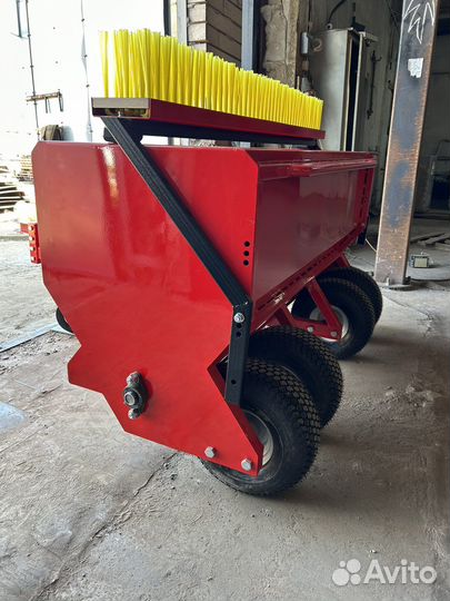 Разбрасыватель песка и резиновой крошки