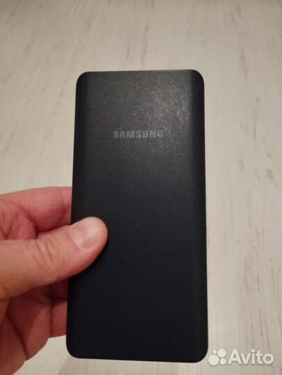 Портативное зарядное устройство Samsung EB-P3000