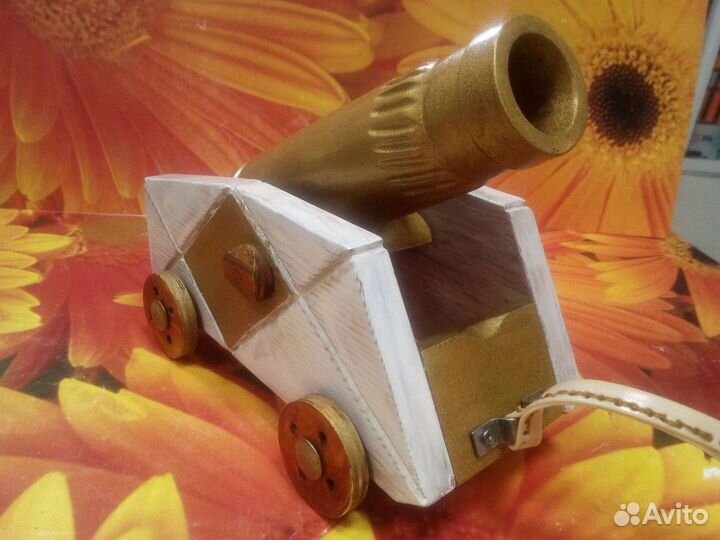 Игрушка пушка на колёсах