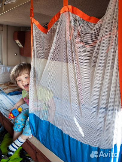 Манеж детский в поезд на нижнюю полку (Manuni19)