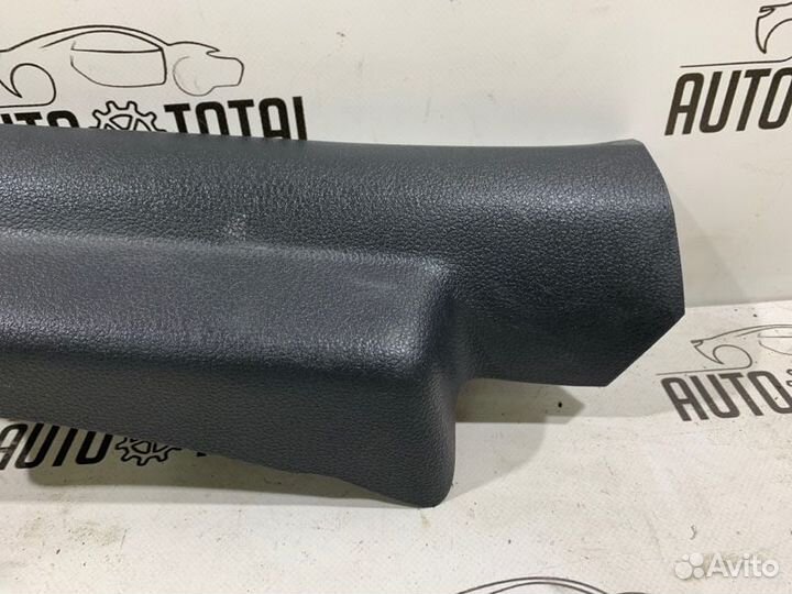 Накладка стойки задняя правая Volkswagen Polo