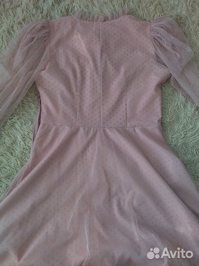 Нарядное женское платье