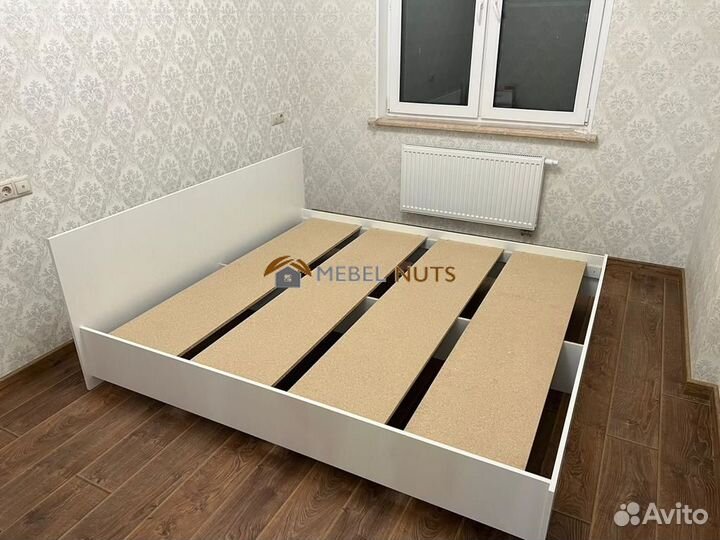 Кровать двуспальная