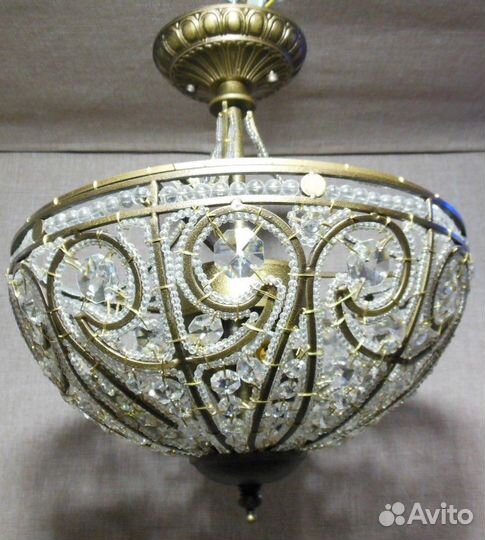 Люстра Потолочная Wertmark WE313.03.603 E14