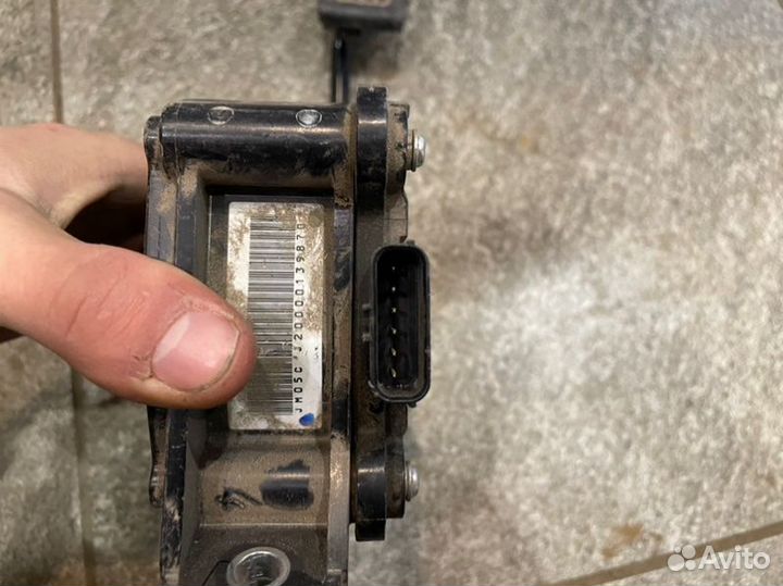 Педаль газа Honda Civic 4D