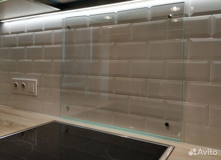 Защитный экран / фартук для плиты