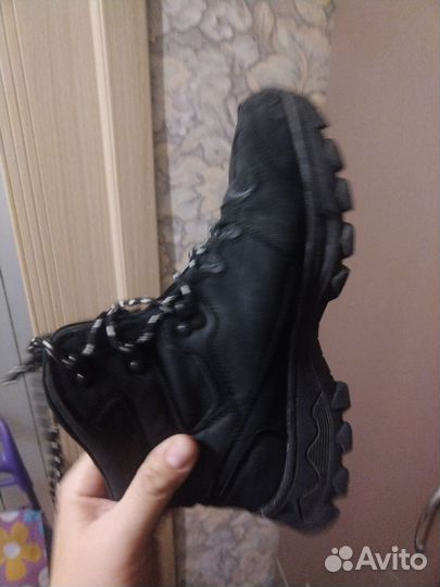 Кроссовки зимние