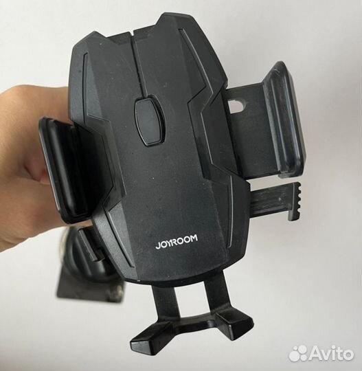 Держатель для телефона в машину