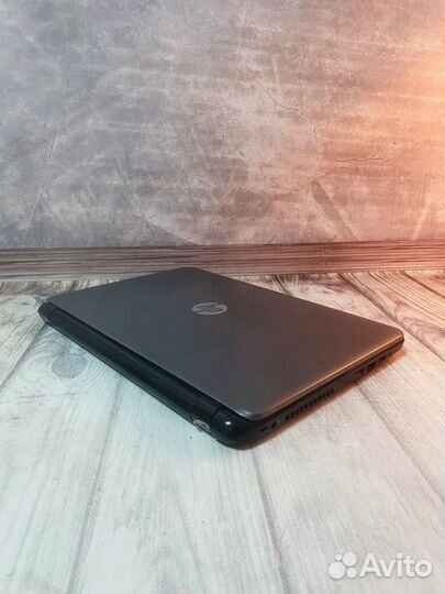Ноутбук HP Pavilion / 4gb DDR3 / Соrе i3-4005u