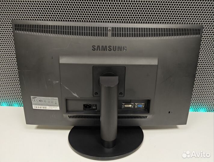 Монитор Samsung 24 дюйма FullHD