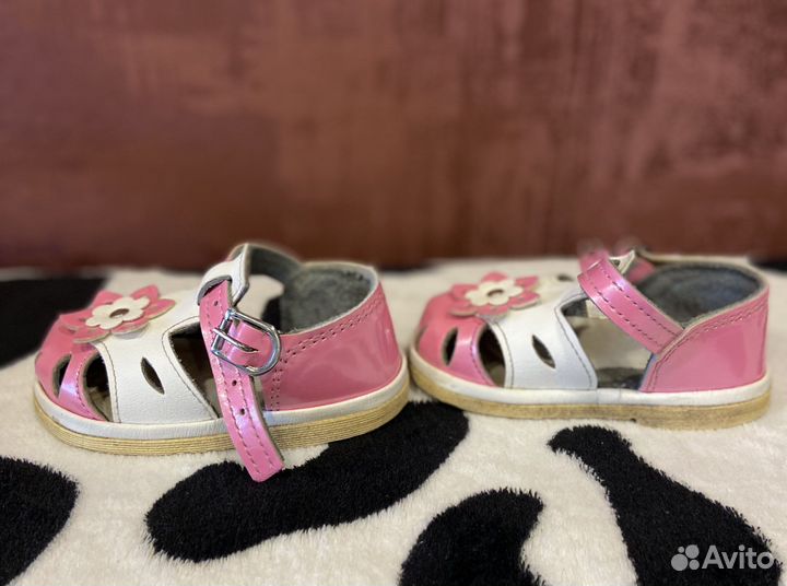 Сандали для девочки