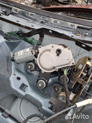 Моторчик заднего дворника на Фольксваген Туарег 1