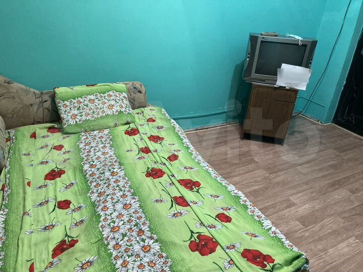 Комната 17 м² в 2-к., 2/4 эт.