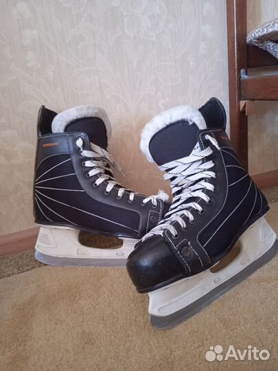 Коньки хоккейные 44 р Торнадо