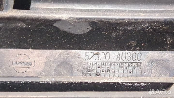 Решетка радиатора Nissan Primera P12