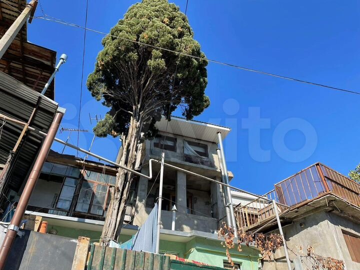 3-к. квартира, 80,4 м², 2/2 эт.