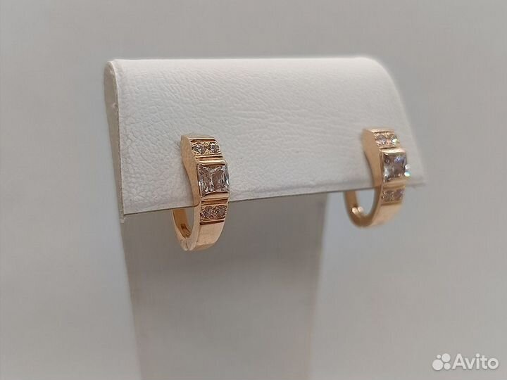 Золотые серьги с камнями 585* (ткачева)