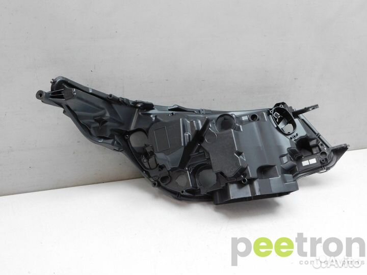 Б/У Б/У Корпус фары левой б/у LED. HY3213W030HA