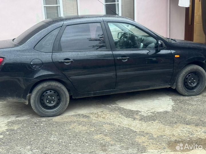 LADA Granta 1.6 МТ, 2014, битый, 253 897 км