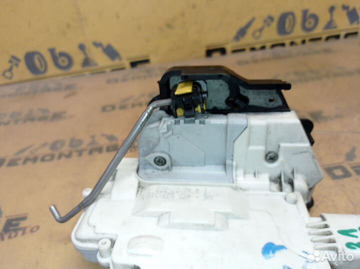 Замок двери задний левый Audi A6 C6 4F2 Allroad