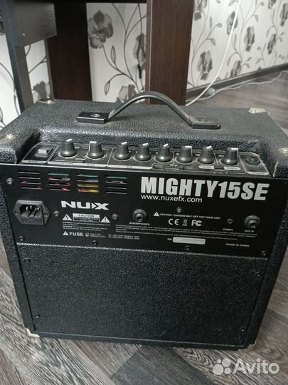 Гитарный комбоусилитель nux