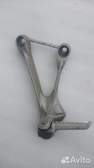 Kawasaki ZX6R 636 05 06 пассажирская ножка