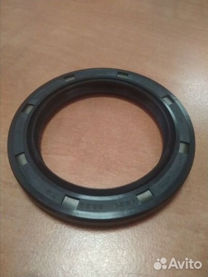 Сальник насоса кпп JCB 20/915901