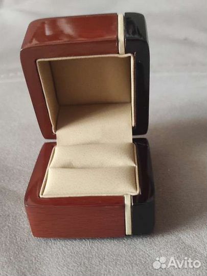 Коробочка, футляр для колец