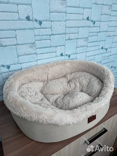 Лежанка для кошек и собак