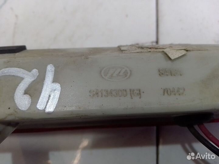 Фонарь задний дополнительный стоп сигнал