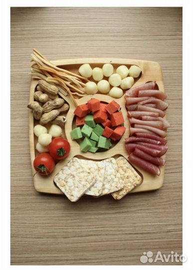 Менажница из дерева квадратная 25*25 см