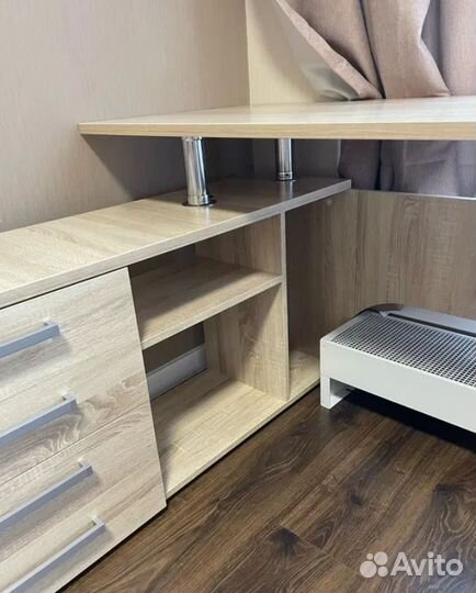 Стол компьютерный Алькор