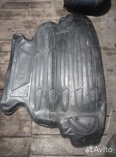 Коврик в багажник BYD F 3