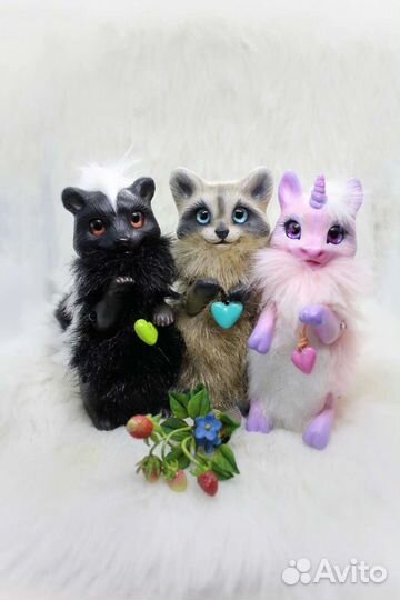 Игрушка ручной работы. Единорог, енот, скунс
