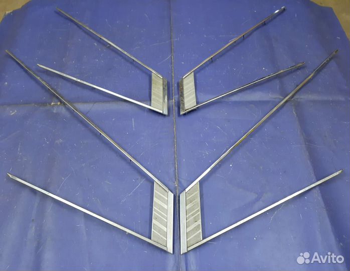 Газ 21 Волга молдинги обивок дверей