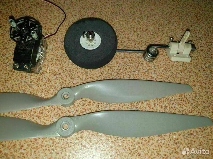 Деревянный самолет тренер